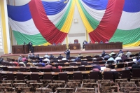 Centrafrique : L’Assemblée Nationale demande la mise en place d’un comité pour réexaminer le contrat entre le gouvernement et Almadina