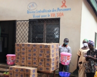 Centrafrique : l’UNFPA remet des kits d’hygiène au RECAPEV pour la prévention contre Covid 19