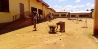 Centrafrique : L’OFCA du 5ème arrondissement nettoie les locaux du lycée de Miskine