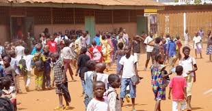 Centrafrique: Plus de 95% des étudiants dans cinq préfectures ont pu continuer leur apprentissage grâce à l’appui de l’Union européenne – UNICEF