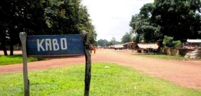 Centrafrique : Cinq morts et huit maisons incendiées à 14 km de Kabo au Nord du pays par des hommes armés