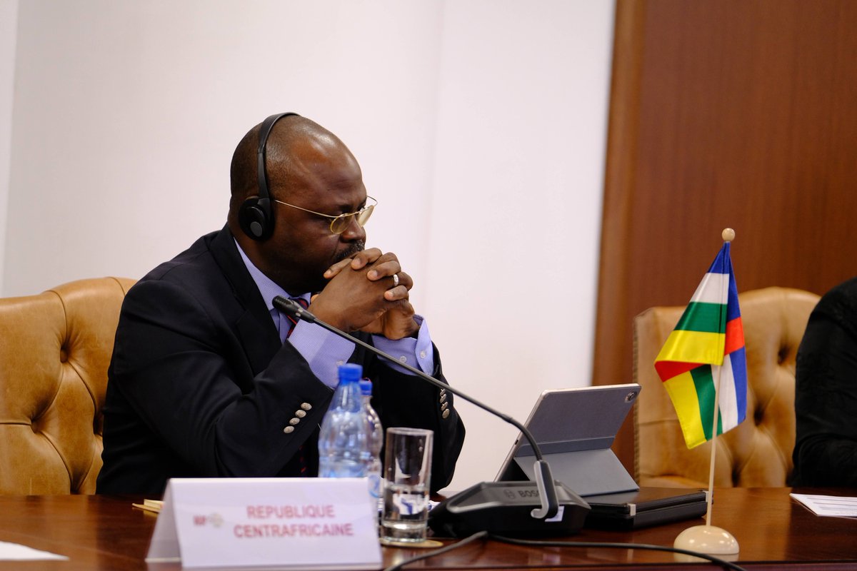Centrafrique : Le Ministre de l’Enseignement supérieur rencontre les cadres de l’Université pour acter la reprise des cours