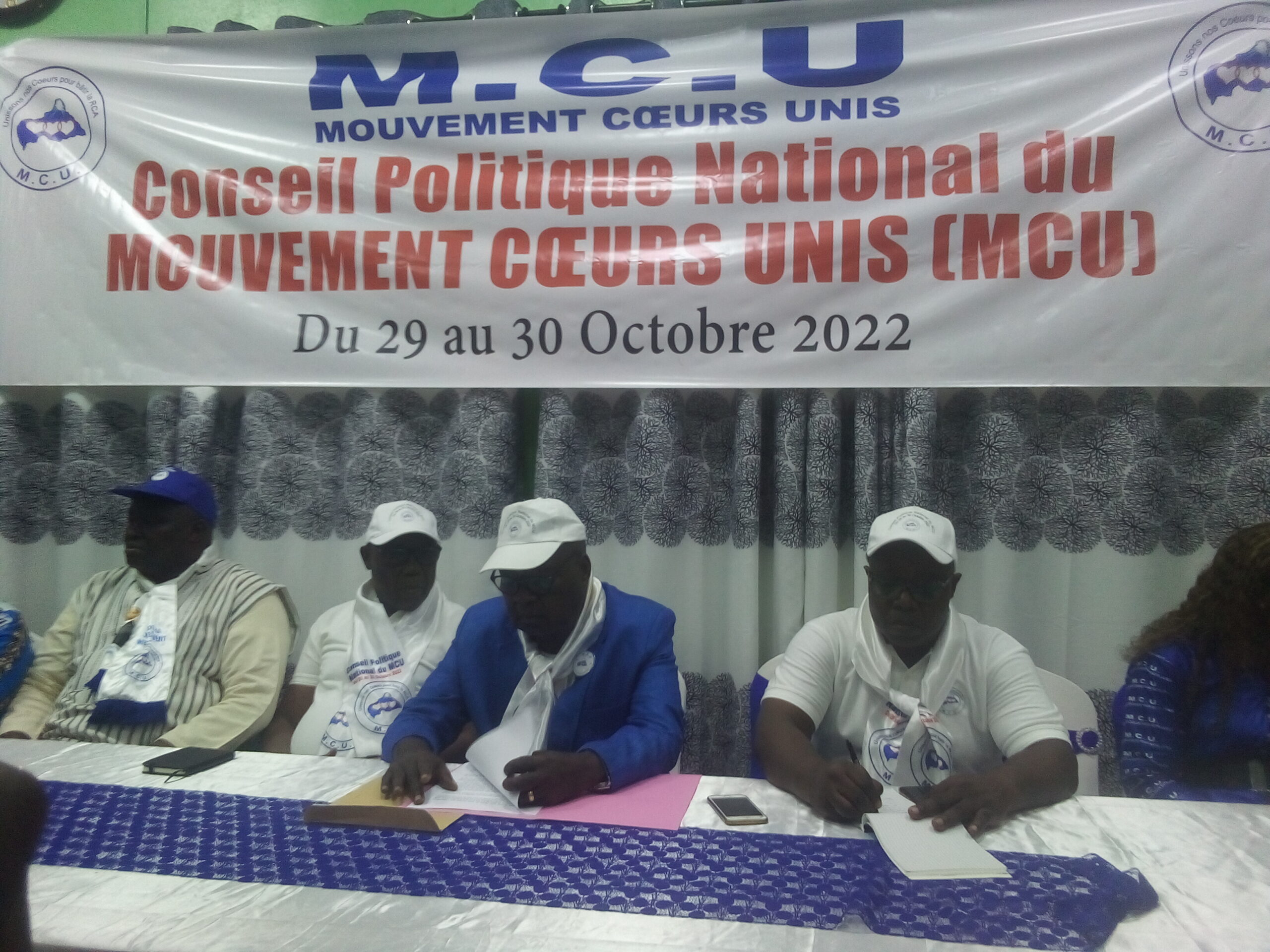 Centrafrique : le parti MCU et ses alliés en conseil politique national sollicitent un référendum constitutionnel